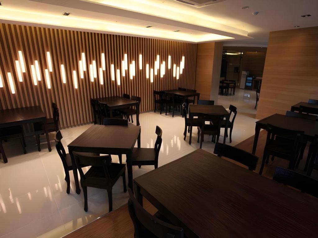 Business Design Hotel Luv Incheon Ngoại thất bức ảnh
