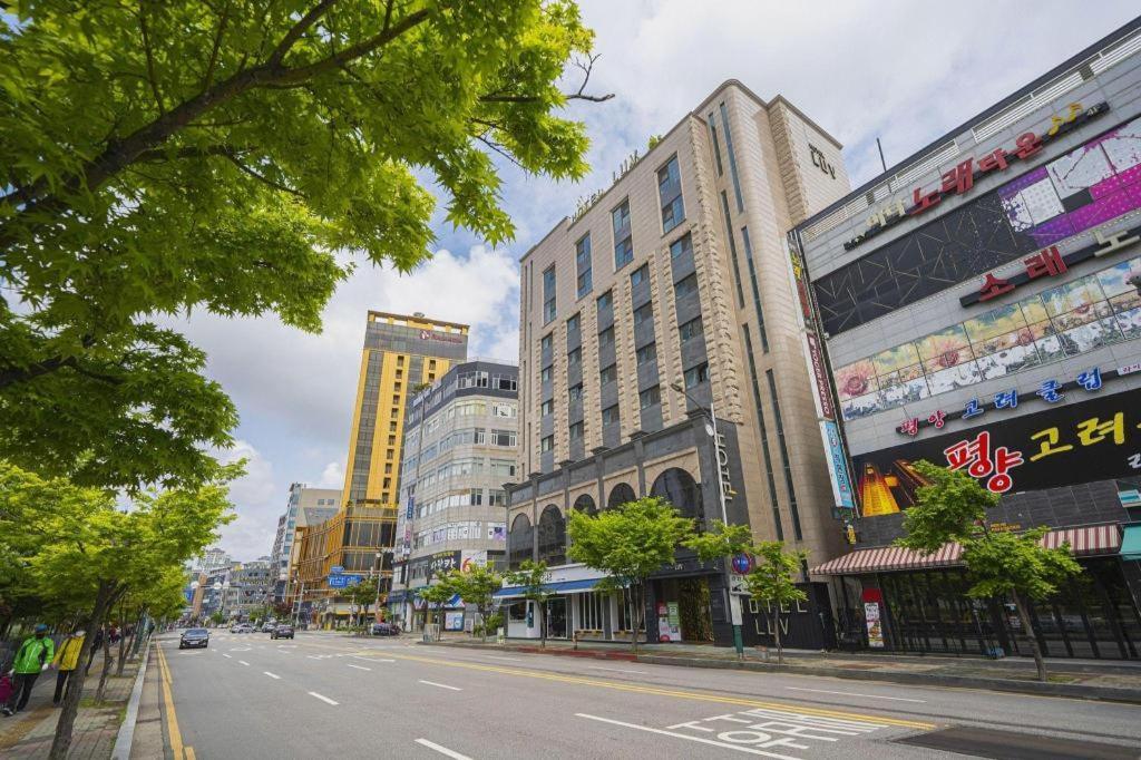 Business Design Hotel Luv Incheon Ngoại thất bức ảnh